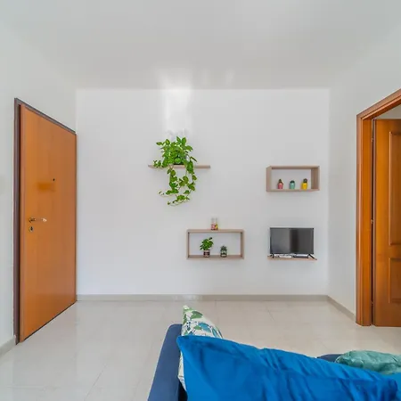 Bluceleste Apartment